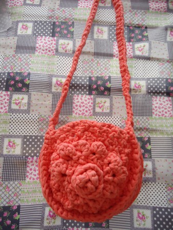 Bolso trapillo salmón redondo